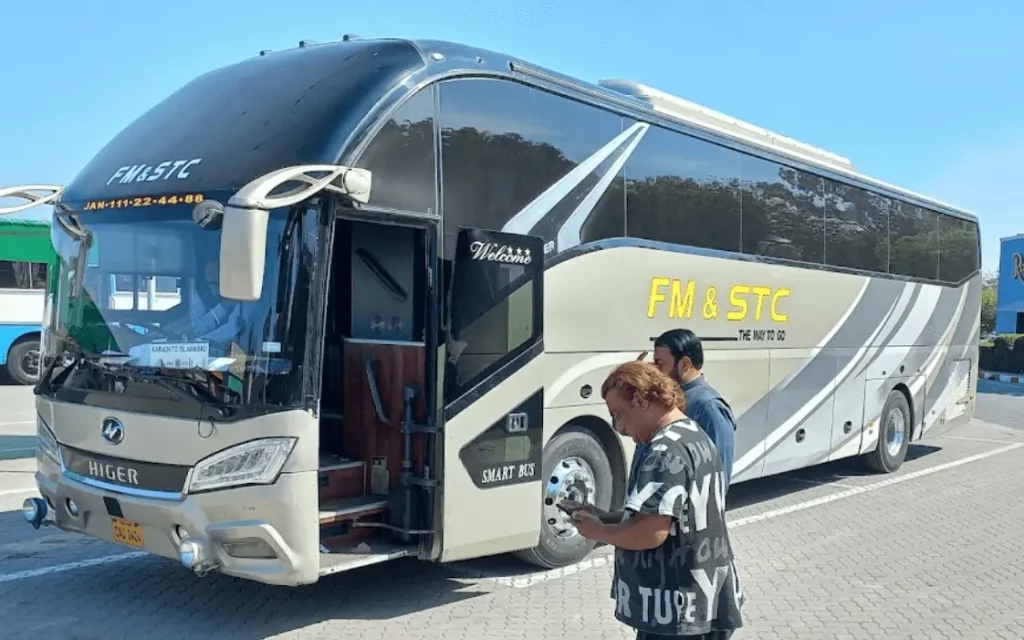 FM and STC Higer Smart Bus of the Faisal Movers group